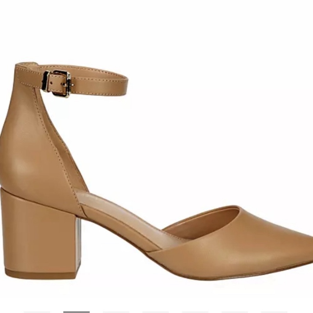 Heels - Picture 3 of 5